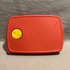 tupperware vent n serve divided dish rectangle food prep orange made in USA